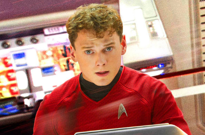 Anton Yelchin 'Star Trek' Meninggal Dunia Terjepit Mobil Sendiri
