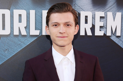'Spider-Man: Homecoming' Mulai Syuting, Ini Gaya Tom Holland Jadi Peter Parker