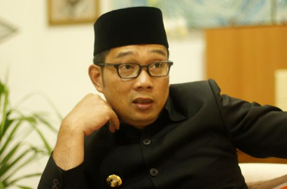Selfie Ditengah Orang Pacaran Saat Ramadhan, Netter Ini Bikin Bangga Ridwan Kamil