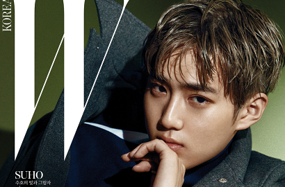Seksinya Suho EXO Pamer Dada di Majalah W