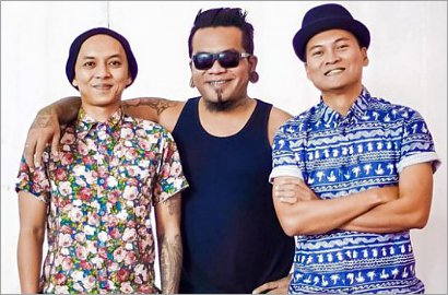 Drummer Mundur Diduga Karena Konflik, Endank Soekamti Bikin Video Untuk Ari