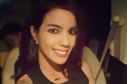 Dituduh LGBT oleh Netter, Sheila Marcia Malah Pamer Dicium Cewek
