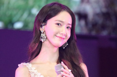 Sudah Fasih, Yoona Pukau Fans Tak Pakai Translator di Fanmeet Beijing