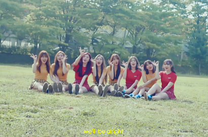 Pledis Girlz Tampil Ceria dan Enerjik di MV 'We'
