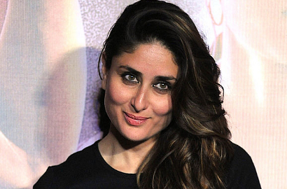 Tampil Super Seksi, Kareena Kapoor Pamer Belahan Dada di Majalah Vogue