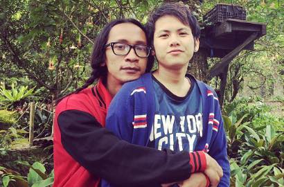Bikin Iri, Aming Pamer Foto Pelukan di Pinggir Kolam dan Tulis Caption Romantis