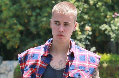 Justin Bieber Nyungsep Lagi di Panggung Konser, Fans Malah Ngakak
