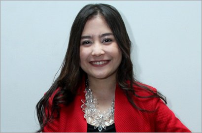 Prilly Latuconsina Curhat Misterius, Minta Fans Hati-Hati Soal Path Palsunya