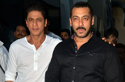 Bersepeda Santai Bareng Salman Khan, Shahrukh Khan Bikin Fans Heboh