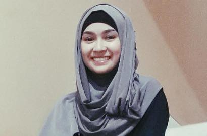 Mantap Berhijab, Aryani Fitriana Siap Sepi Tawaran Kerja