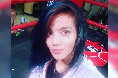 Tak Kapok, Sheila Marcia Pamer Belahan Dada Usai Video 'Vulgar' Beredar