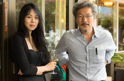 Diisukan Menikah dengan Hong Sang Soo, Kim Min Hee Dibilang Gila
