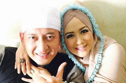 Belum Dapat Ucapan Lebaran, Istri Ustadz Zacky Mirza Ungkapkan Kesedihannya