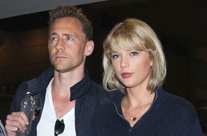Manisnya Taylor Swift dan Tom Hiddleston Tiba di Australia Gandengan Tangan
