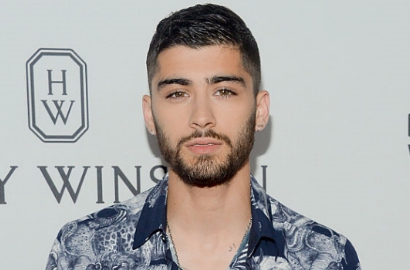 Bikin Heboh, Zayn Malik Ngaku Dapat Bisikan Alien untuk Keluar dari 1D