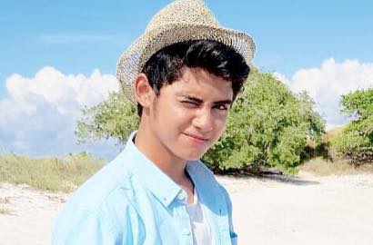 Cover Lagu Sandy Sandoro, Suara Merdu Aliando Bikin Netizen Meleleh