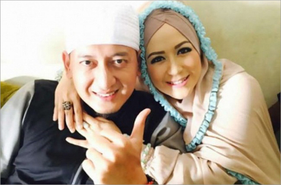 Sibuk Sinetron dan Jadi Sosialita, Ustadz Zacky Mirza Sebut Istri Lalaikan Anak