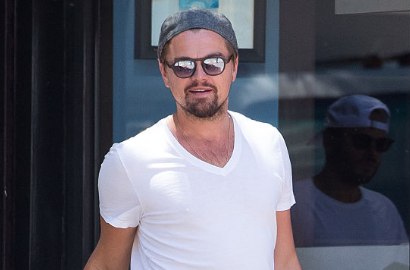 Liburan di Malibu, Leonardo DiCaprio Tertangkap Kamera Cium Mesra Pacar