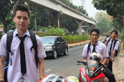 Pamer Syuting 'Anak Jalanan' di Anyer, Steven Dibully Soal Celine Evangelista