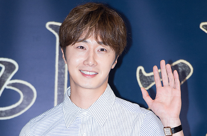 Siap-Siap Meleleh, Jung Il Woo Jadi Montir Ganteng di Foto Adegan 'Cinderella'