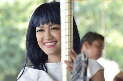 Lewat Puncak, Julia Perez Ngamuk Saat Mobil Sempat Diancam Akan Dibakar