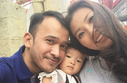 Kompak Pose Manyun Lucu, Manisnya Ruben Onsu Sebut Thalia 'Bidadari'