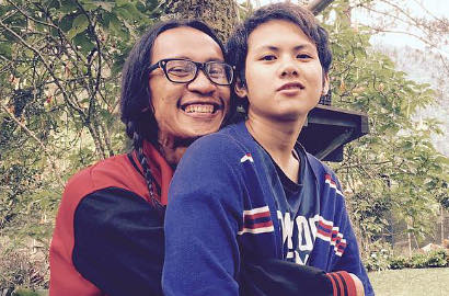 Rawat Istri yang Sedang Sakit, Aming Berasa Jadi Ibu
