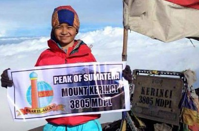 Masih 10 Tahun, Gadis Cilik Taklukkan Lima Puncak Tertinggi Indonesia