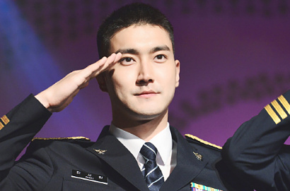 Wow, Tulisan Tangan Indah di Surat Siwon SuJu Ini Bikin Takjub Netizen