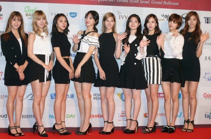 Bakal Jadi Bintang Tamu di '2D1N', Twice Bikin Fans Bahagia