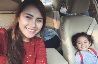 Antar Bilqis Sekolah, Ayu Ting Ting Tak Mau Putrinya Tiru Sifat Enji?