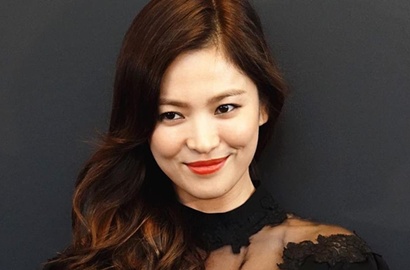 Song Hye Kyo Kirim Truk Kopi ke 'Red Teacher' Lee Dong Hwi, Dukung Siapa?