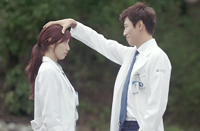 Park Shin Hye-Kim Rae Won Kembali Ciuman, Rating 'Doctors' Malah Turun