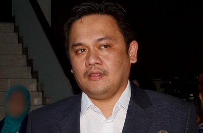 Ragukan Isu dengan Raffi, Farhat Abbas Sarankan Ayu Ting Ting Pacari Anak Presiden