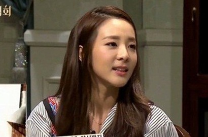 Waduh, Dara 2NE1 Takut Usai Keceplosan Komentari Ini Soal Kafe YG Entertainment