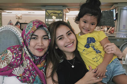 Serang Haters Lagi, Ibu Ayu Ting Ting: Rugi Orangtua Lahirin Kalian