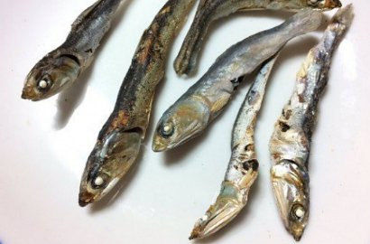 Keren, Seniman Jepang Ini Ubah Kayu Jadi Makanan