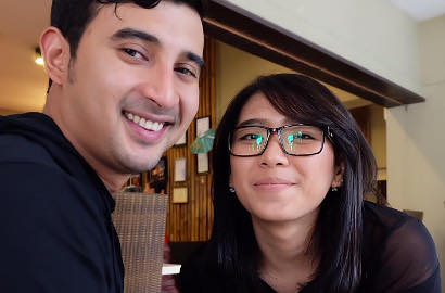 Diduga Sudah Lamar Kekasihnya, Ali Syakieb Bikin Penggemar Patah Hati