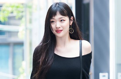 Pose Menggoda, Idol Asal Jepang Ini Disebut Mirip Banget dengan Sulli