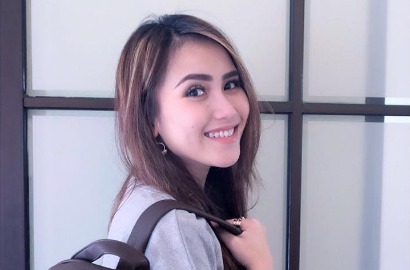 Ayu Ting Ting Mengaku Pecicilan, Suka Peluk Siapa Saja