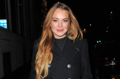 Lakukan Akupuntur dan Pijat, Lindsay Lohan Terbukti Tidak Hamil?