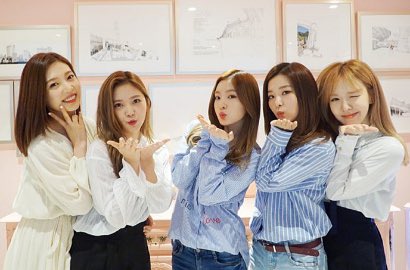 Rayakan Dua Tahun Debut, Red Velvet Unggah Selca Imut Baru