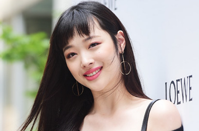 Berangkat ke Swiss, Sulli Makin Cantik Pakai Gaun Seharga Rp 35 Juta