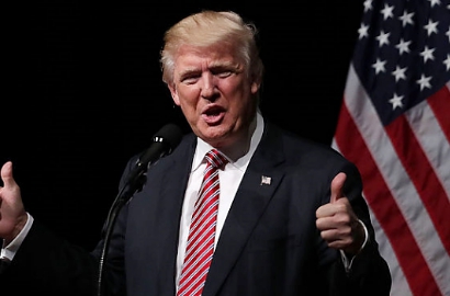 Makan Ayam Goreng Pakai Pisau Garpu, Donald Trump Dibully Netter
