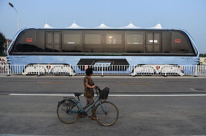 Tiongkok Punya Bus Super 'Ajaib' Anti Macet, Indonesia Kapan?