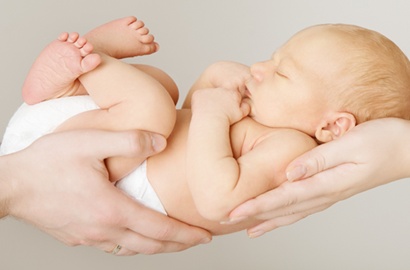 Tak Bisa Kembalikan Uang 2 Juta, Bayi 2 Minggu Disandera Rentenir