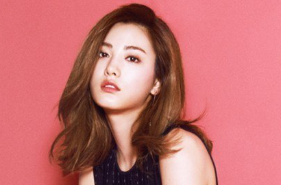 Pamer Selca, Wajah Cantik Nana After School Malah Disebut Maskulin