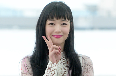 Pulang dari Luar Negeri, Sulli Lagi-lagi Jadi Sasaran Kritikan Netter