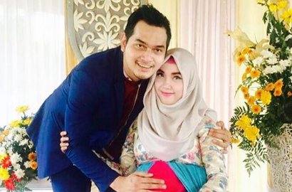 Selamat, Cholidi Asadil 'Ketika Cinta Bertasbih' Dikaruniai Anak Pertama