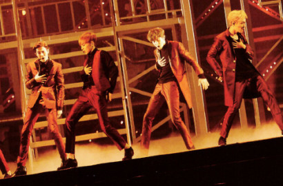 Menyedihkan, Foto (Lawas) EXO di Afterparty Usai Debut
